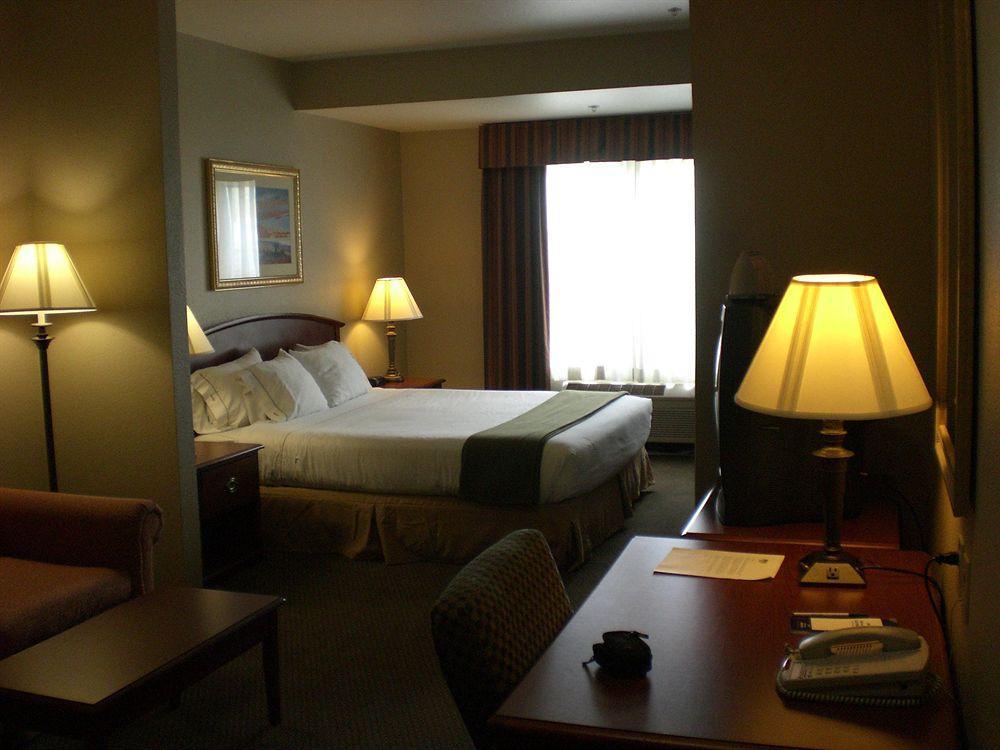 Holiday Inn Express- West Sacramento By Ihg Habitación foto