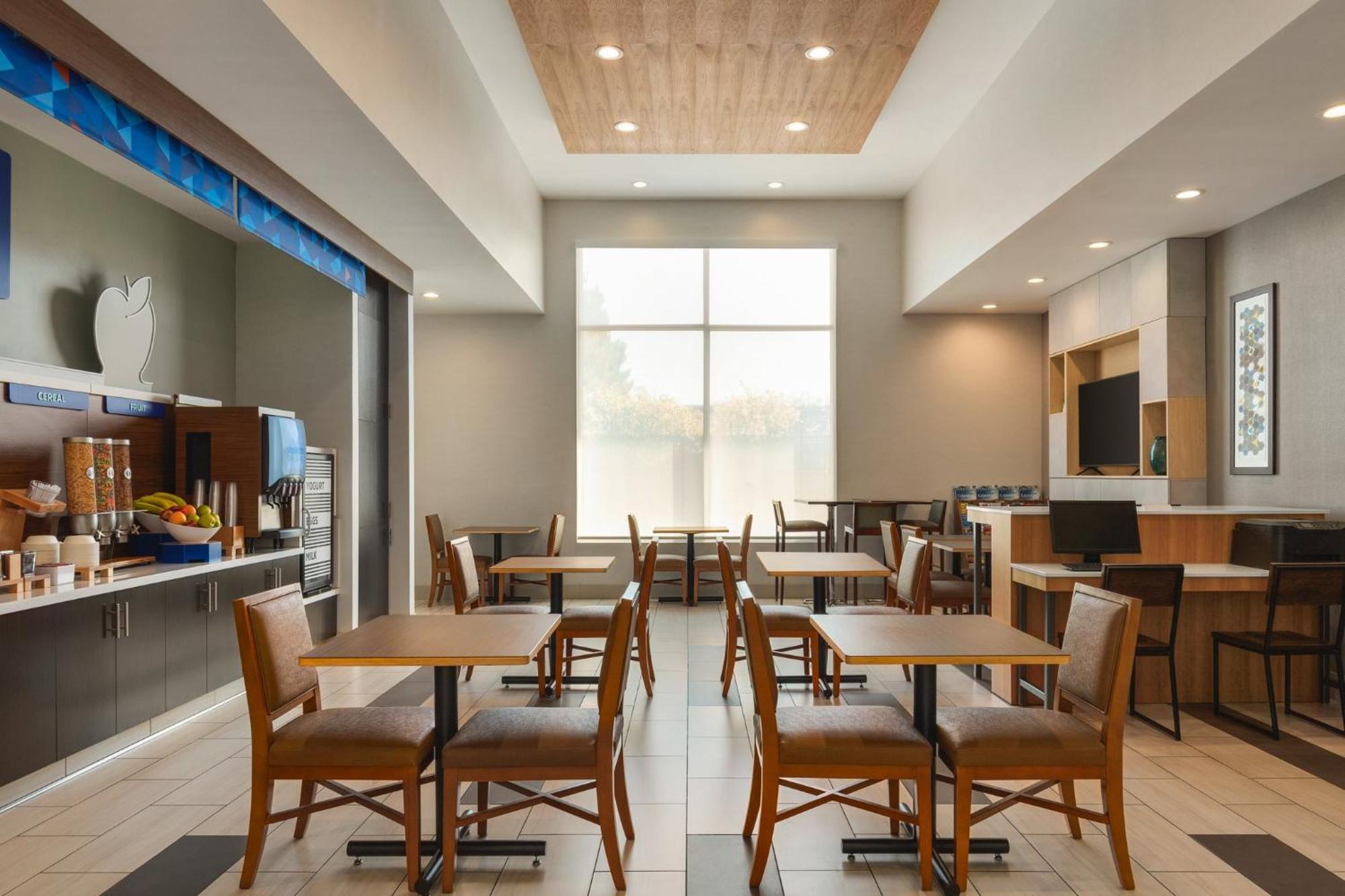 Holiday Inn Express- West Sacramento By Ihg Exterior foto