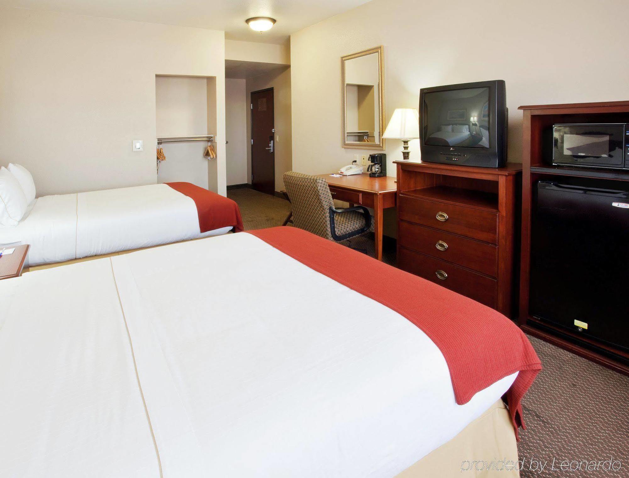 Holiday Inn Express- West Sacramento By Ihg Habitación foto